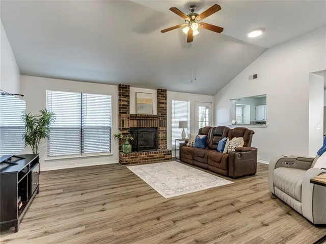 Photo 3 — 1917 Gerrie Street, Midwest City, OK 73130