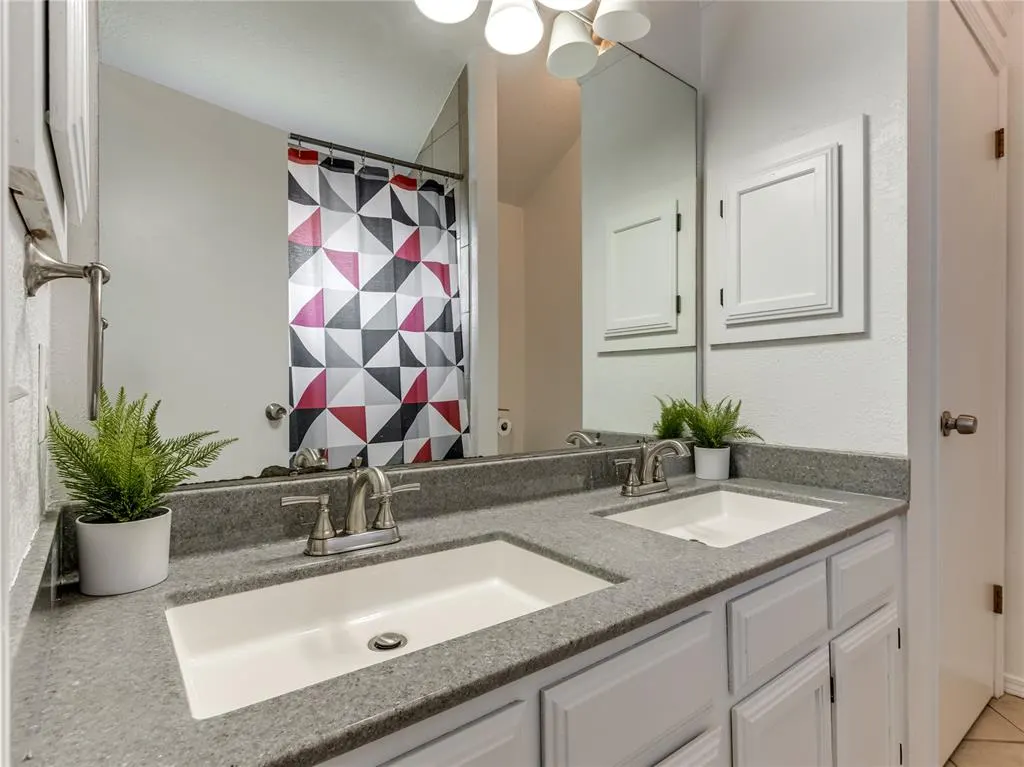 Photo 12 — 1917 Gerrie Street, Midwest City, OK 73130