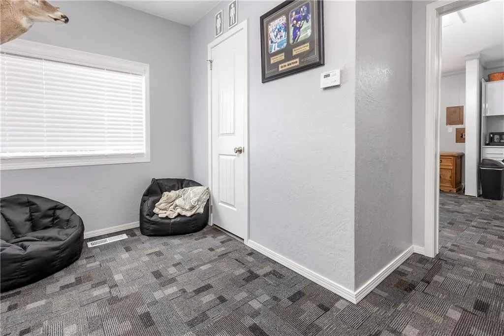 Photo 17 — 1808 W Broadway Avenue, Sulphur, OK 73086