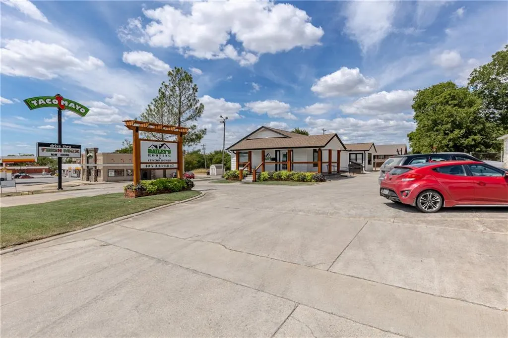 Photo 26 — 1808 W Broadway Avenue, Sulphur, OK 73086