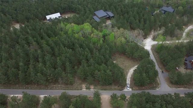 Photo 3 — 113 Weeping Willow Trail, Broken Bow, OK 74728