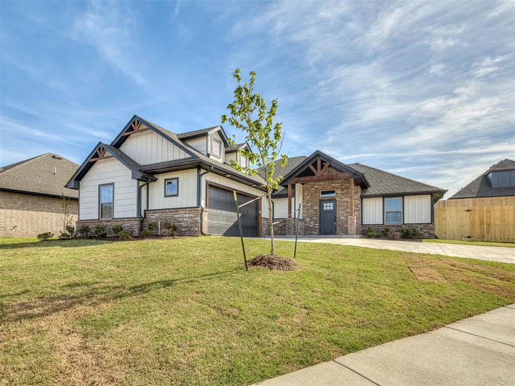 Photo 4 — 8401 Hazelwood Way, Edmond, OK 73034