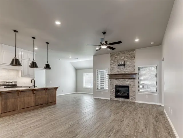 Photo 6 — 8401 Hazelwood Way, Edmond, OK 73034