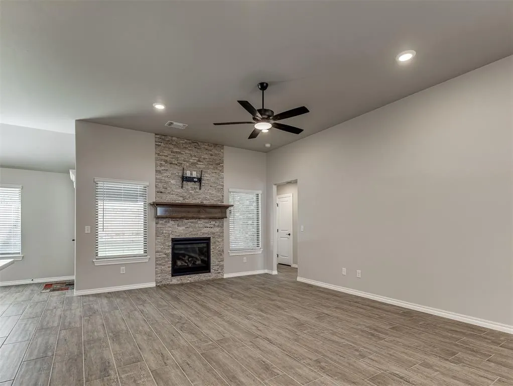 Photo 7 — 8401 Hazelwood Way, Edmond, OK 73034