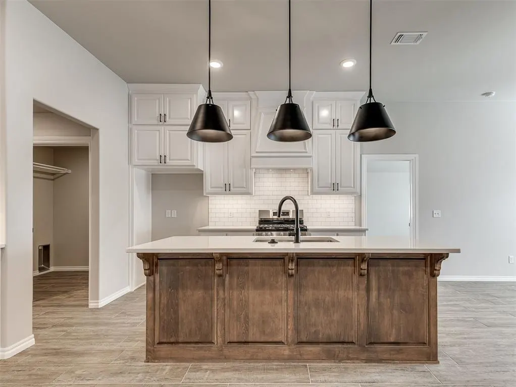 Photo 12 — 8401 Hazelwood Way, Edmond, OK 73034