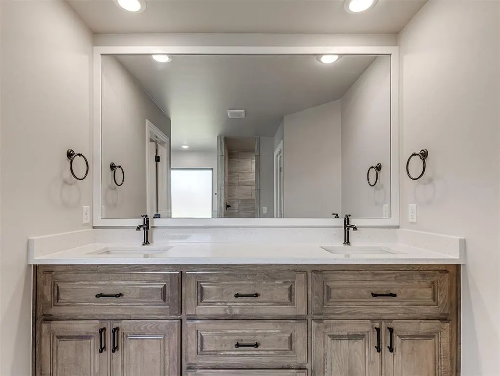Photo 25 — 8401 Hazelwood Way, Edmond, OK 73034