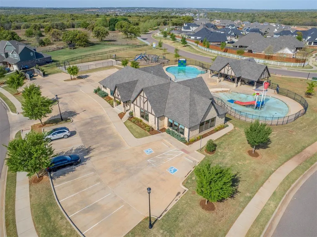 Photo 44 — 8401 Hazelwood Way, Edmond, OK 73034
