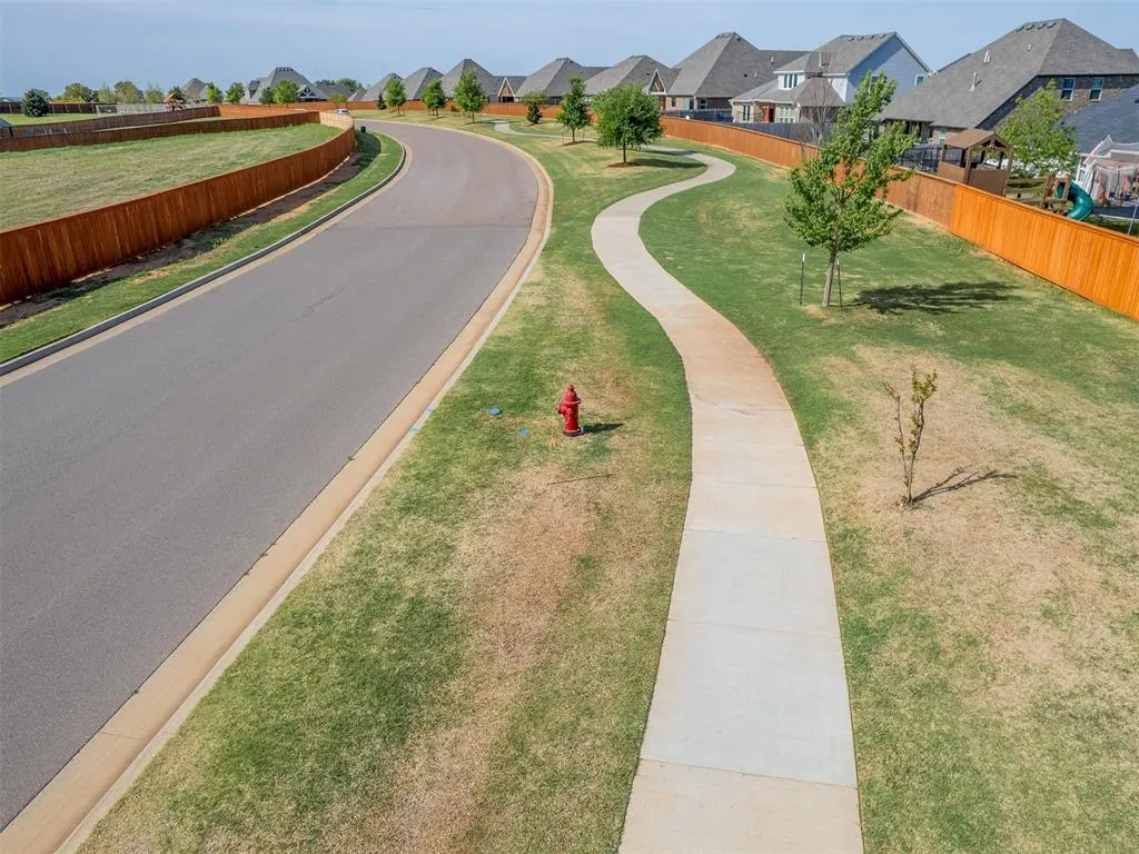 Photo 48 — 8401 Hazelwood Way, Edmond, OK 73034