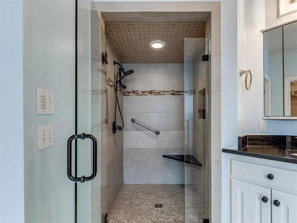 Photo 25 — 1501 Inwood Circle, Edmond, OK 73013