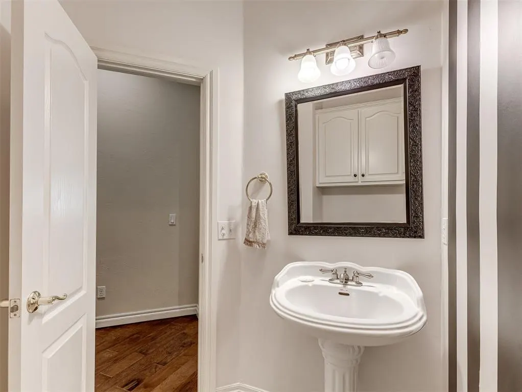 Photo 32 — 1501 Inwood Circle, Edmond, OK 73013