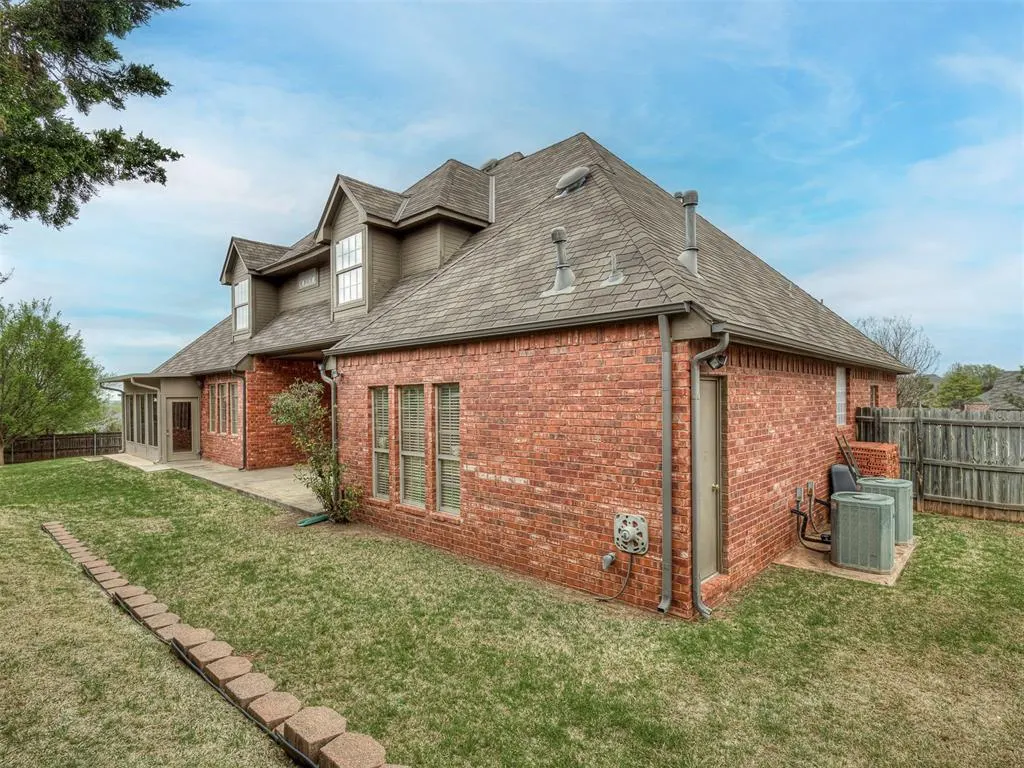 Photo 47 — 1501 Inwood Circle, Edmond, OK 73013