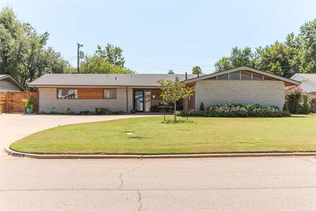 Front exterior — 3120 Berkshire Way, Oklahoma City, OK 73120