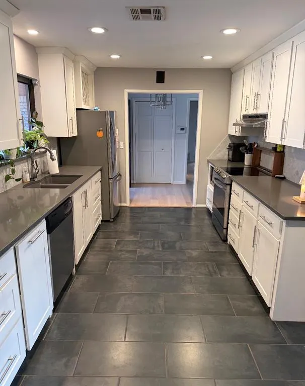 Photo 7 — 3120 Berkshire Way, Oklahoma City, OK 73120