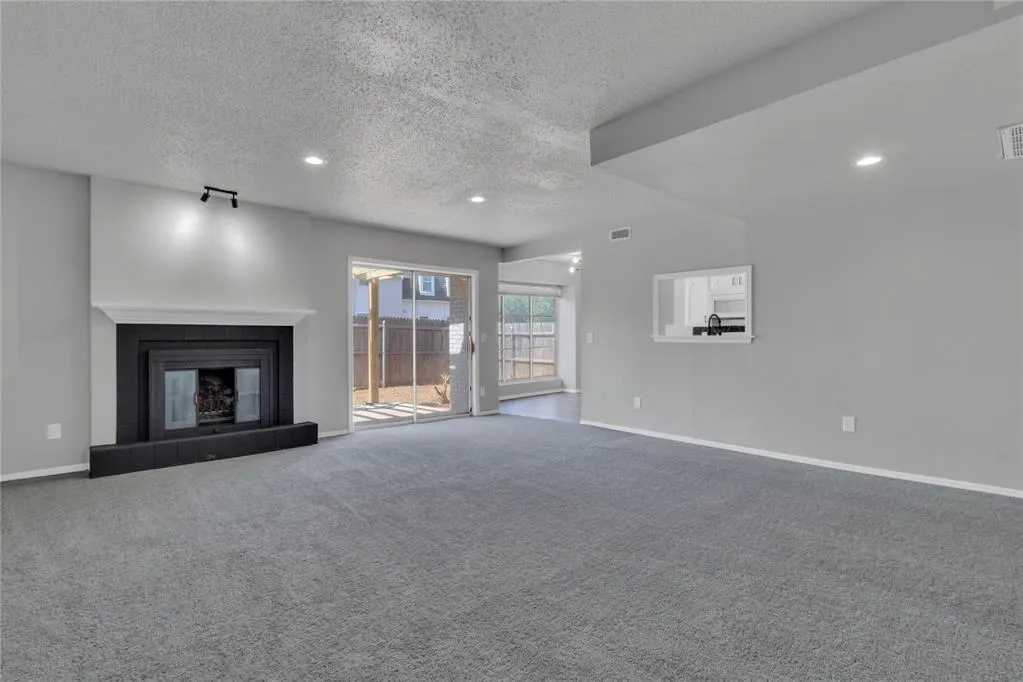 Photo 7 — 11329 N May Avenue, Oklahoma City, OK 73120