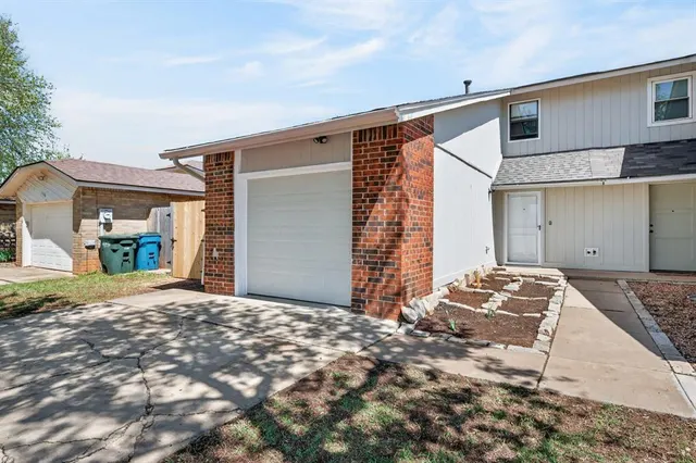 Photo 2 — 1400 Pennington Avenue, Edmond, OK 73012