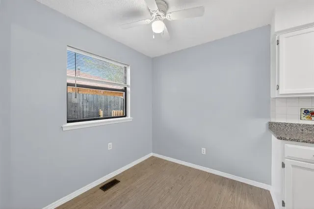 Photo 8 — 1400 Pennington Avenue, Edmond, OK 73012