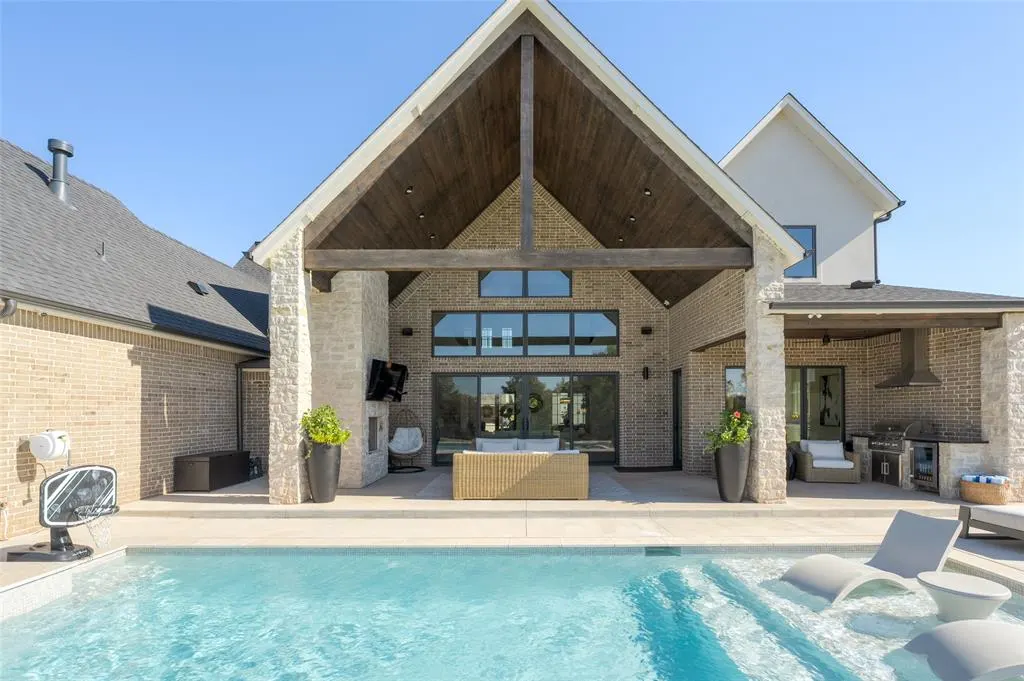 Photo 7 — 14605 St Pierre Drive, Oklahoma City, OK 73142