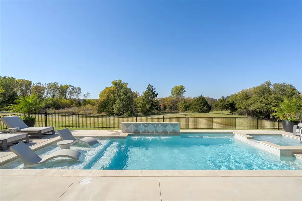 Photo 9 — 14605 St Pierre Drive, Oklahoma City, OK 73142