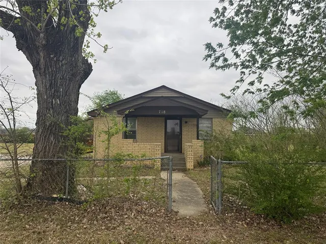 Front exterior — 718 Ideal Street, Seminole, OK 74868