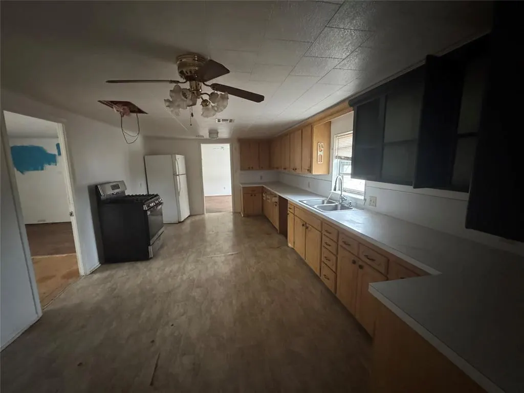 Photo 4 — 718 Ideal Street, Seminole, OK 74868