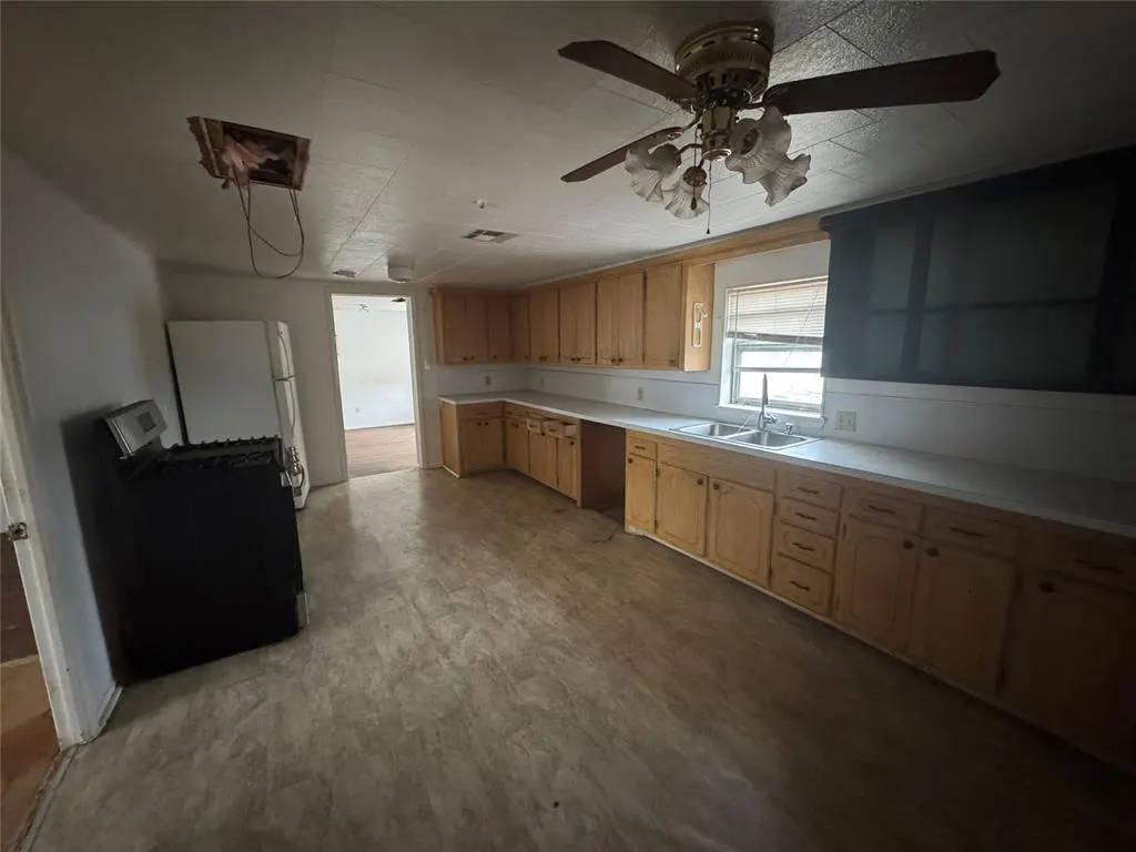 Photo 5 — 718 Ideal Street, Seminole, OK 74868