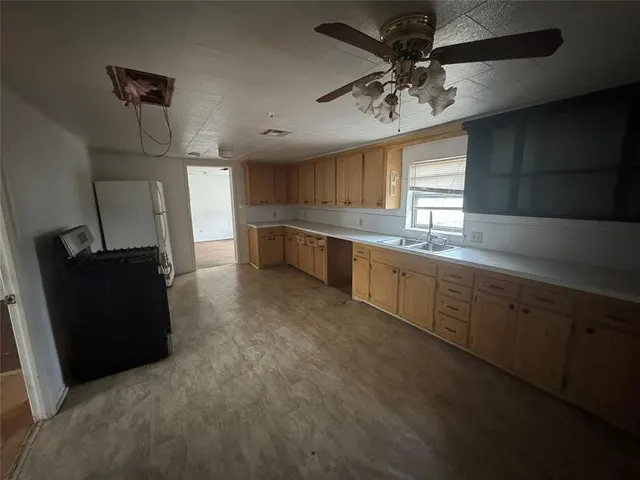 Photo 5 — 718 Ideal Street, Seminole, OK 74868