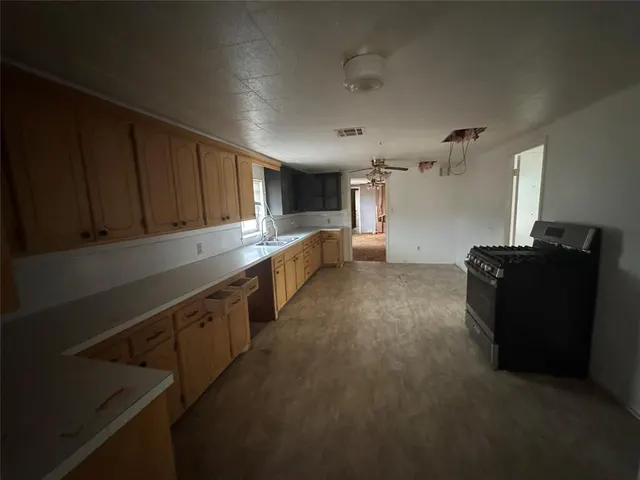 Photo 6 — 718 Ideal Street, Seminole, OK 74868