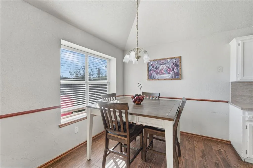 Photo 8 — 10304 Lighthouse Court, Oklahoma City, OK 73159