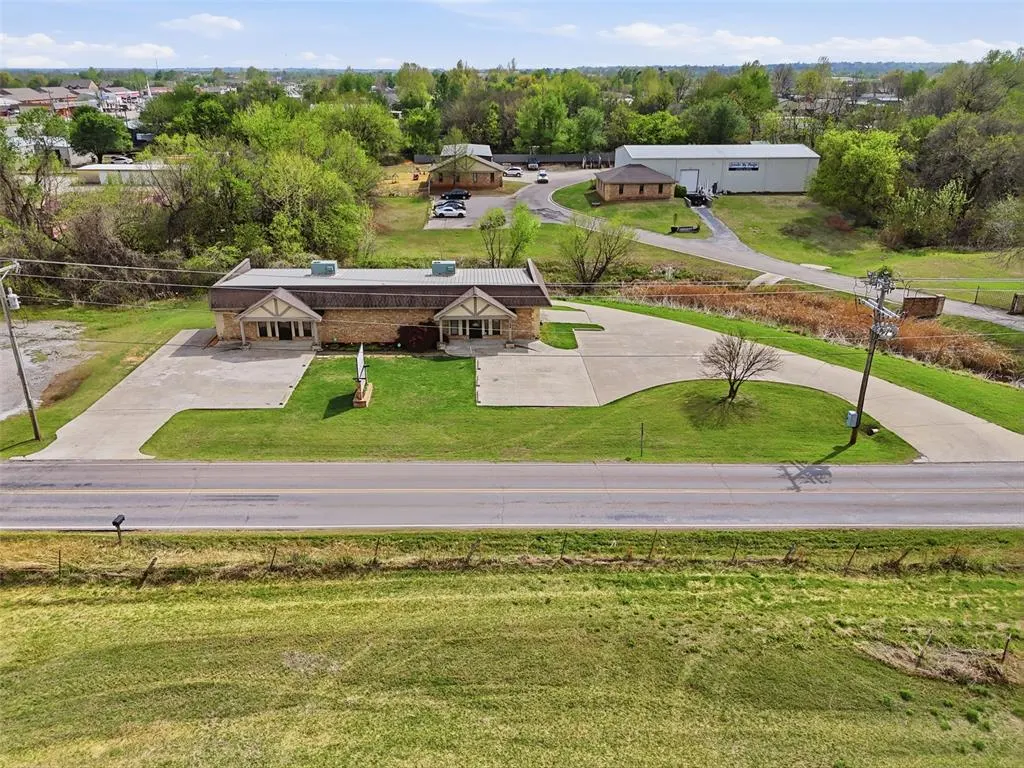 Photo 3 — 100 NW 16th Street, Newcastle, OK 73065
