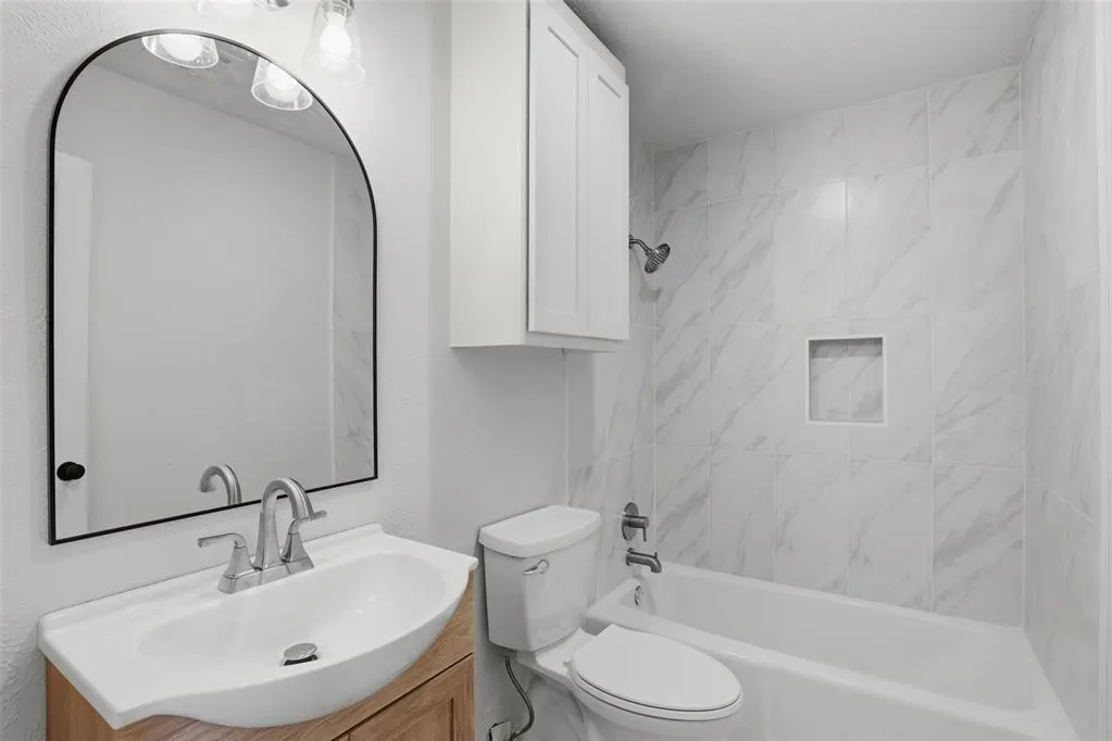 Photo 9 — 3017 NE Cimarron Trail, Lawton, OK 73507