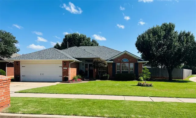Photo 2 — 2624 NW 160th Street, Edmond, OK 73013