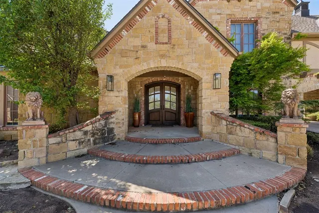 Photo 2 — 424 NW 149th Terrace, Edmond, OK 73013