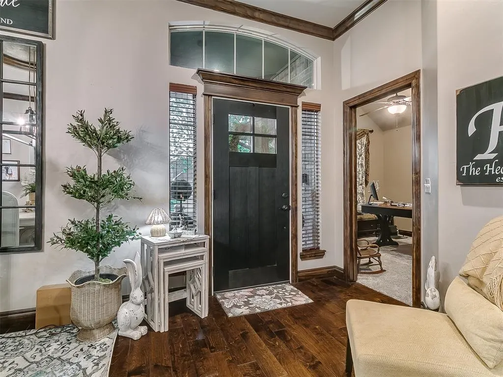Photo 2 — 5808 Lindhurst Road, Edmond, OK 73034