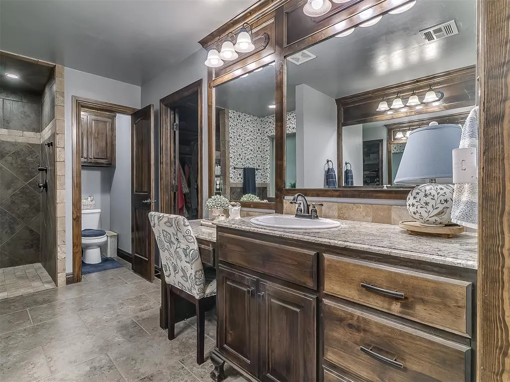 Photo 15 — 5808 Lindhurst Road, Edmond, OK 73034