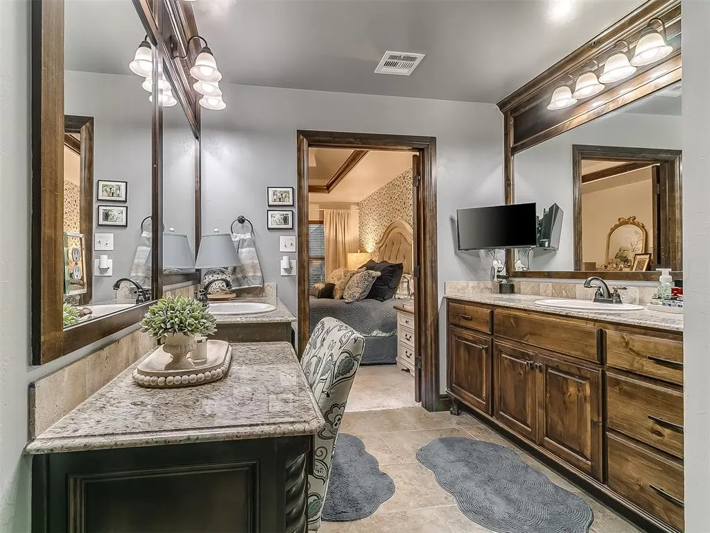 Photo 17 — 5808 Lindhurst Road, Edmond, OK 73034