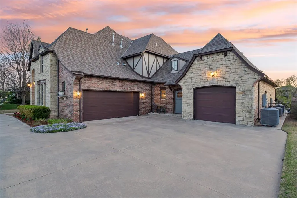 Photo 5 — 13609 Cascata Strada, Oklahoma City, OK 73170
