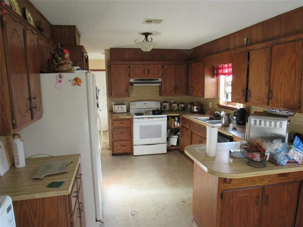 Photo 13 — 3 Clearpond Lane, Shawnee, OK 74801