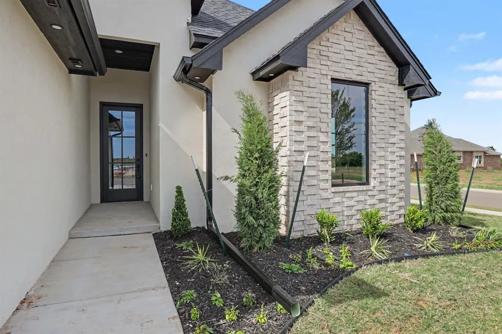 Photo 3 — 6505 NW 145th Street, Oklahoma City, OK 73142