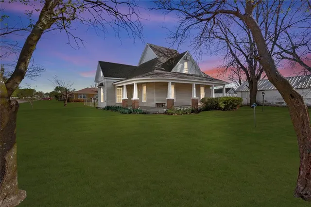 Front exterior — 701 N 6th Street, Thomas, OK 73669