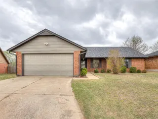 Sold home at 8724 NW 84th Street