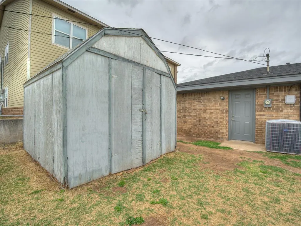 Photo 40 — 1509 W London Street, El Reno, OK 73036