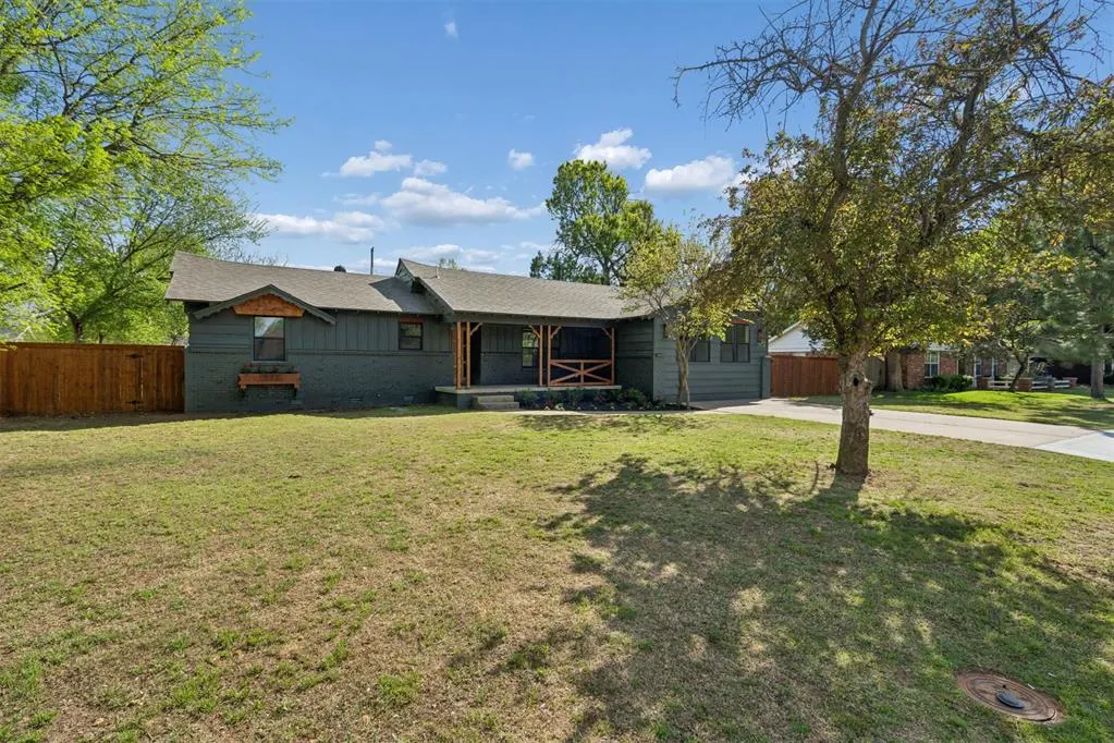 Photo 42 — 832 Oakbrook Drive, Norman, OK 73072