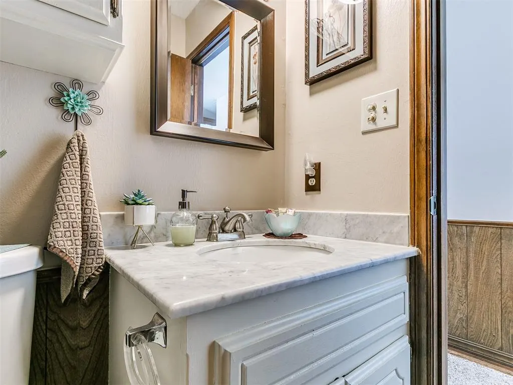 Photo 12 — 202 E Chicago Street, Shawnee, OK 74804