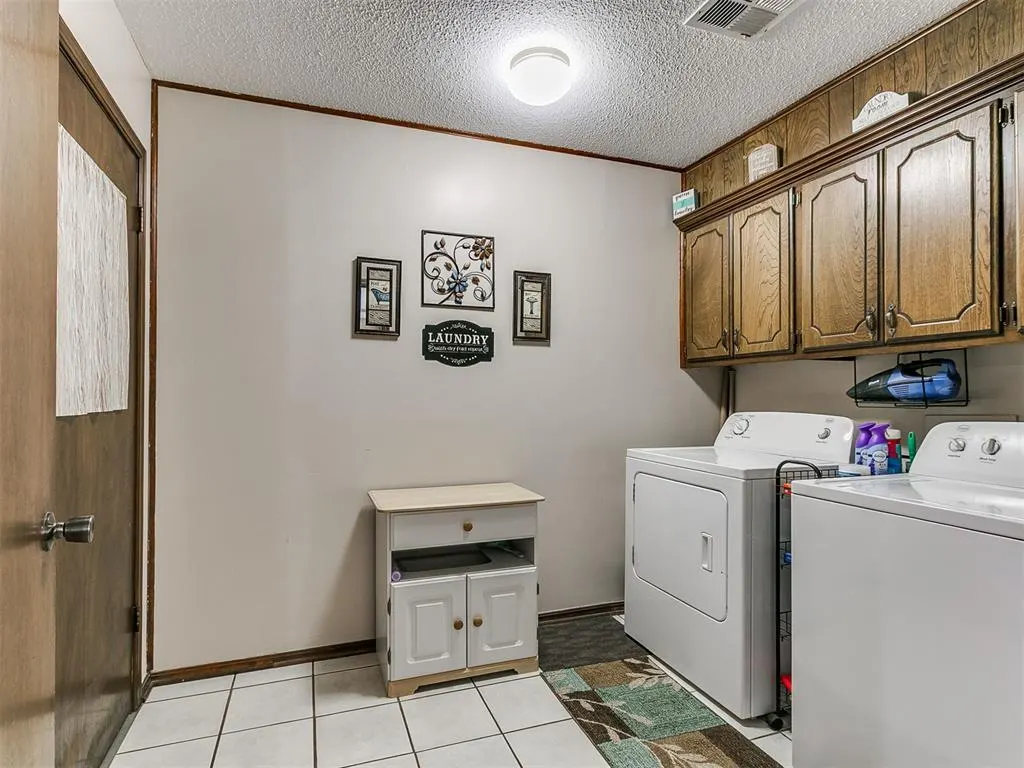 Photo 21 — 202 E Chicago Street, Shawnee, OK 74804
