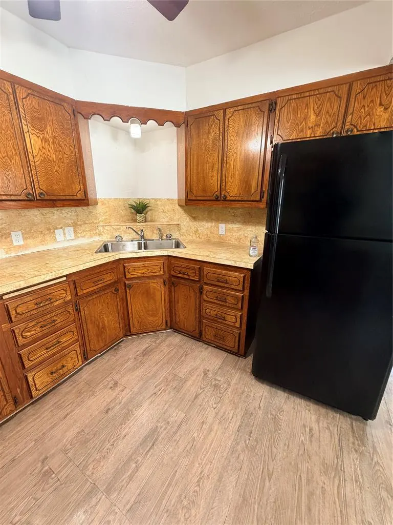 Photo 16 — 522 S 11th Street, Clinton, OK 73601