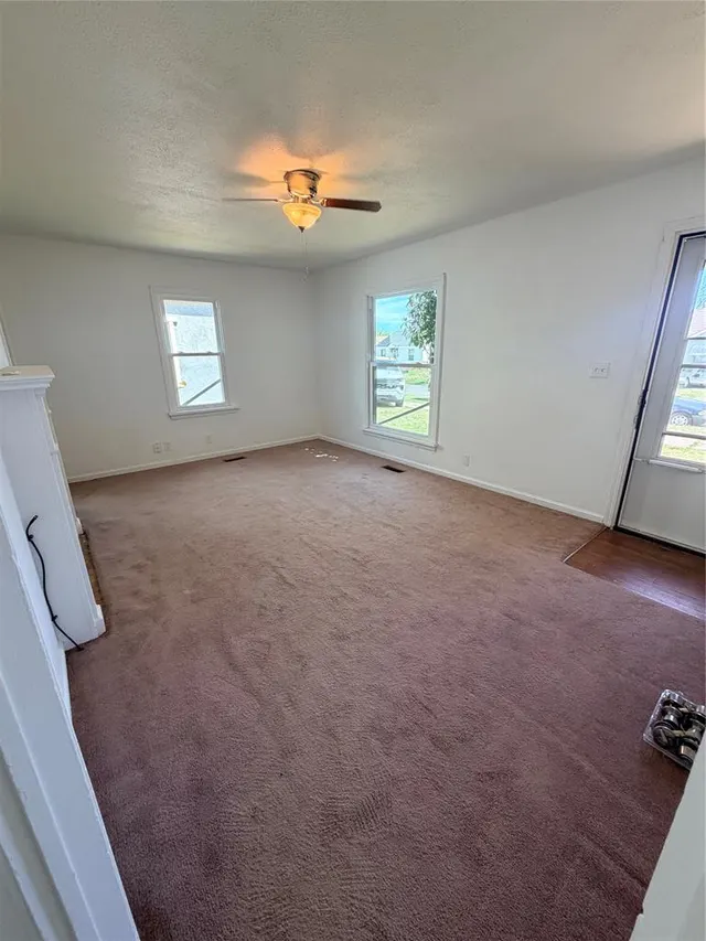 Photo 7 — 522 S 11th Street, Clinton, OK 73601