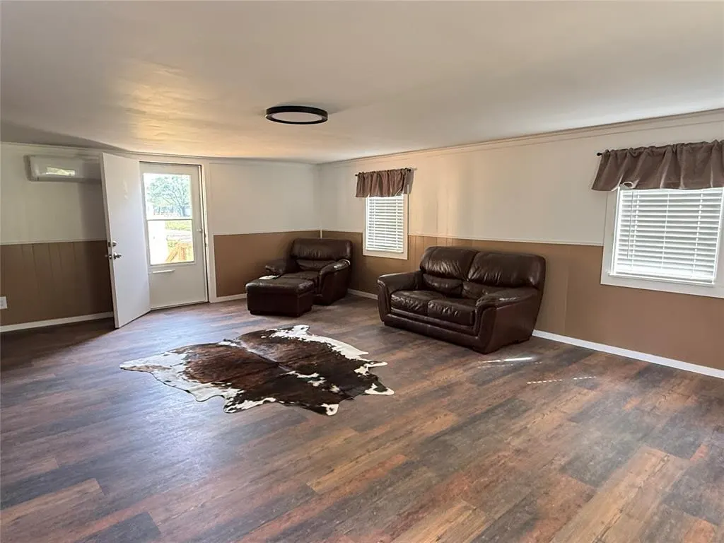 Photo 5 — 427 E St Louis Street, Wetumka, OK 74883