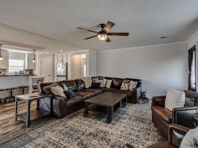 Photo 3 — 9180 S Santa Fe Road, Guthrie, OK 73044