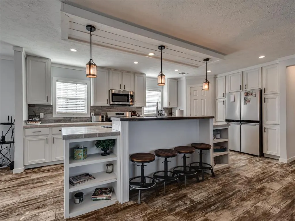 Photo 5 — 9180 S Santa Fe Road, Guthrie, OK 73044