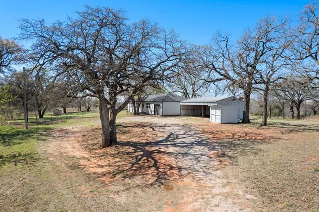 Front exterior — 13880 State Highway 39, Blanchard, OK 73010